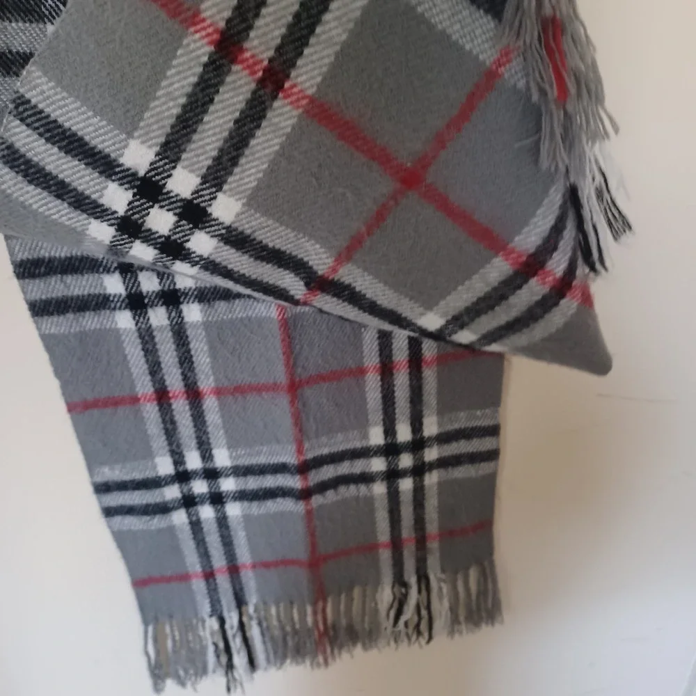 Gray Plaid Fringe Unisex Scarf Winter Wrap Classic Preppy Heritage‎ Cozy 66x12